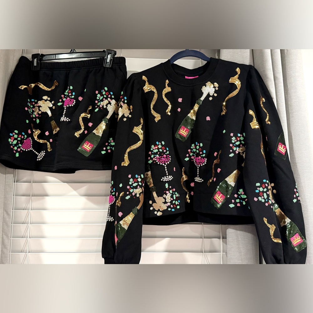QUEEN OF SPARKLES EUC Champagne Set